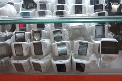 夾縫求生:華強北市場山寨水貨市場現狀報告_華強北電腦網_中國專業IT門戶網站!